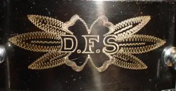 [B]1929-30 LUDWIG 6.5x14 ENGRAVED/CHROME DeLUXE SUPER-SENSITIVE (The D.F.S. drum)