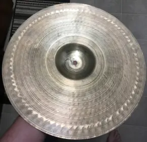 Is this a 1930s custom made A Zildjian?