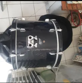 I need help ID'ing a Ludwig kick drum (maybe not Vintage)