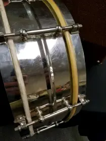 1930s Slingerland snare with four point strainer?