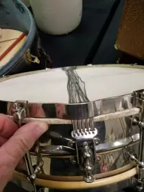 1930s Slingerland snare with four point strainer?