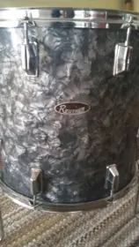 Help - Ludwig Gold Sparkle / Pearl - 60's?