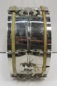 Leedy 1942-44 6 1/2 x 14 snare with airline lugs rare or not?