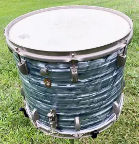 FOR SALE: Two Vintage 1960s Ludwig 12x15 Snares in SBP