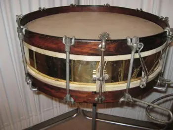 1947 Ludwig &amp; Ludwig color test