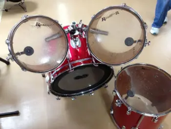 Anyone ever see this style of Rogers &quot;Big R&quot; before?