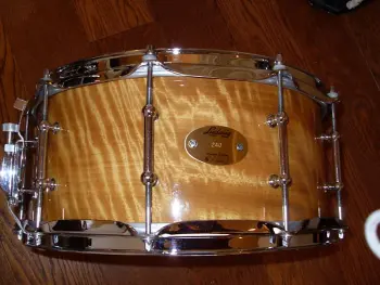 More info on this Ludwig snare please.........
