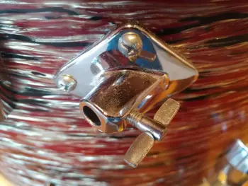 Pearl spurs and mount