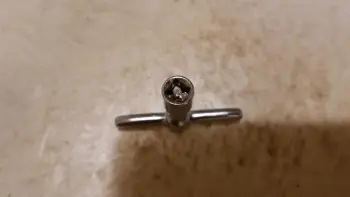 Rogers drum key