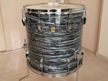Black or Blue Oyster Pearl?