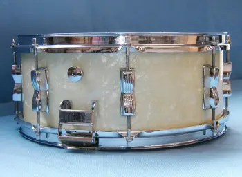 Is this a Buddy Rich model snare?