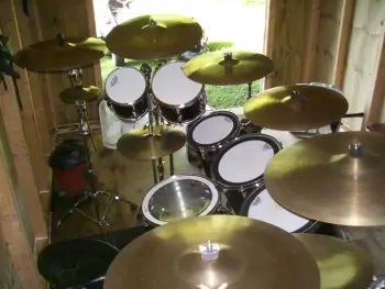 1980’s Pearl International Model