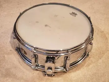 1972 Slingerland 5&quot; x 14&quot; Sound King snare drum