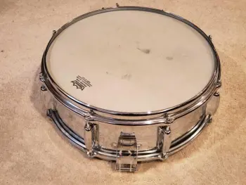 1972 Slingerland 5&quot; x 14&quot; Sound King snare drum
