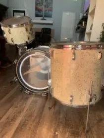 Leedy Fiesta Pearl Drums