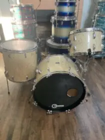 Leedy Fiesta Pearl Drums