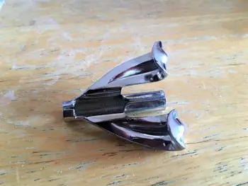WTB: 10 Vintage LUDWIG Bass Drum Claws
