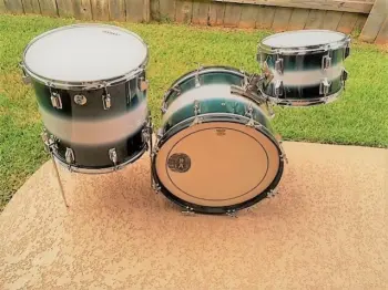 Old polka kit
