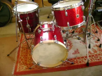 Converting a 16x18 Gretsch floor tom to a bass drum
