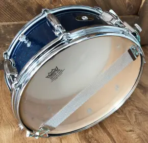 FOR SALE: Vintage 1960s Slingerland Artist Model Single Ply Maple Snare Drum