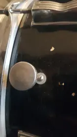 Identification : Ludwig Drum Strainer Throw-Off P-87 on snare with B/O badge