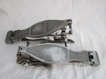 This is the Display Your Vintage Bass Pedal Thread