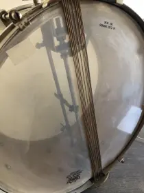 Can someone tell me more about these vintage Swing/Swiny drums?