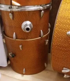 unusual Trowa drum kit