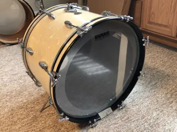 Vintage Gretsch?  What have I brought home?