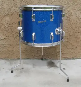 Kit Made of marching snares (as toms) and marching bass drum???