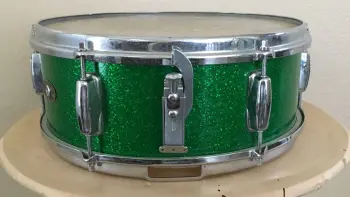 Slingerland Deluxe Student Sparkling Green Pearl