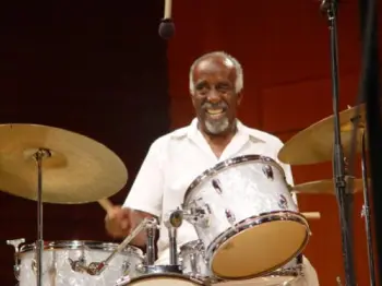 This is the Post a Picture of Your Drum Instructor Thread