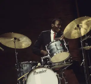 Record Covers with (vintage) Drums on!