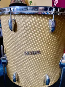 any idea what this finish is called  Pearl drums
