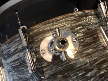 Rogers Hardware: Spur and Tom Mount Diameter