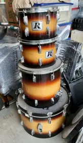 Can anyone identify the year and model of my Rogers Kit?