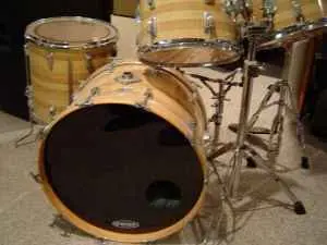 Identify Ludwig set?