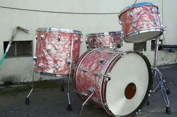 1960s Pearl Snare.. Not sure what model/year/worth?.