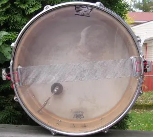Unknown Japanese &quot;Super Sensitive&quot; style Snare Drum?
