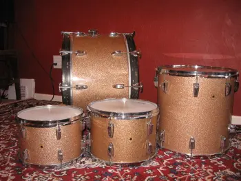 60's Ludwig Drums in champagne sparkle