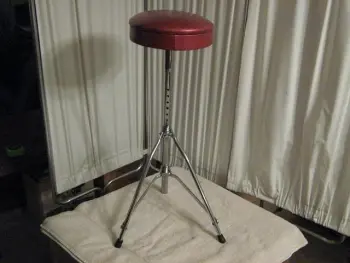 Ludwig Oval Drum Throne