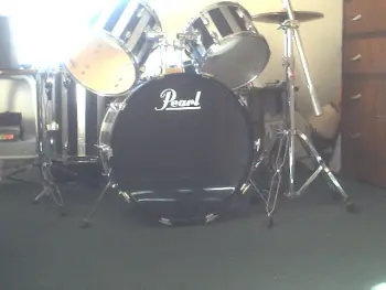 my pearl set with a radio king snare