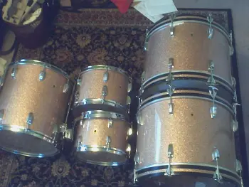 A few pics of my 69's