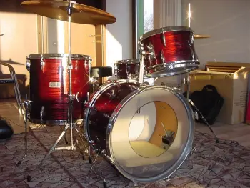 Sonor Teardrop in Red Pearl