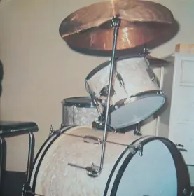 I am not sure what kind of drums these are