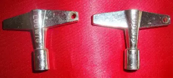 2 Ludwig 70's keys for any Vintage drum key
