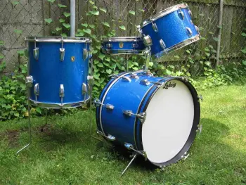 Only EIGHT documented Jazzette kits?
