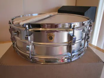 My 68' Vintage Ludwig Snare??????????????