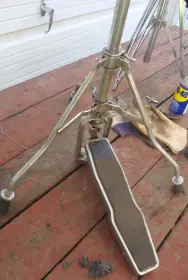 Any idea on what brand is this HH stand?