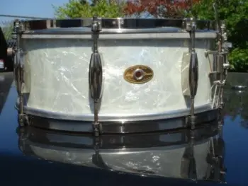 Leedy Slingerland snare drum - brass oval badge